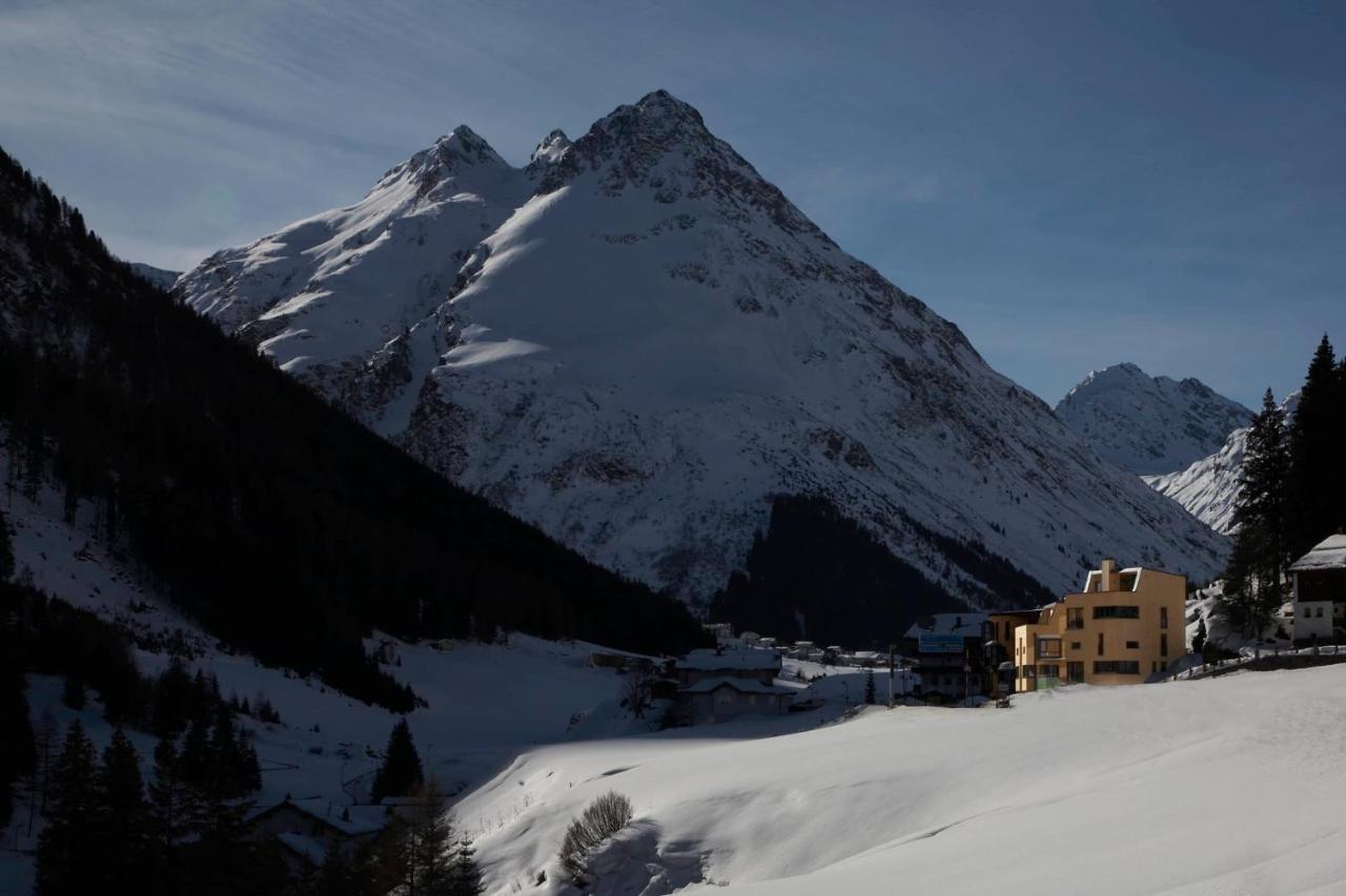 Rifugio Galtuer - Die 2 Ferienhaeuser Buitenkant foto